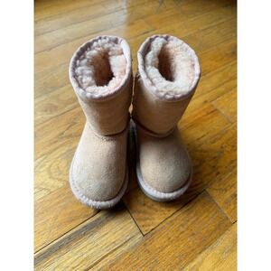 Light Pink Toddler Uggs